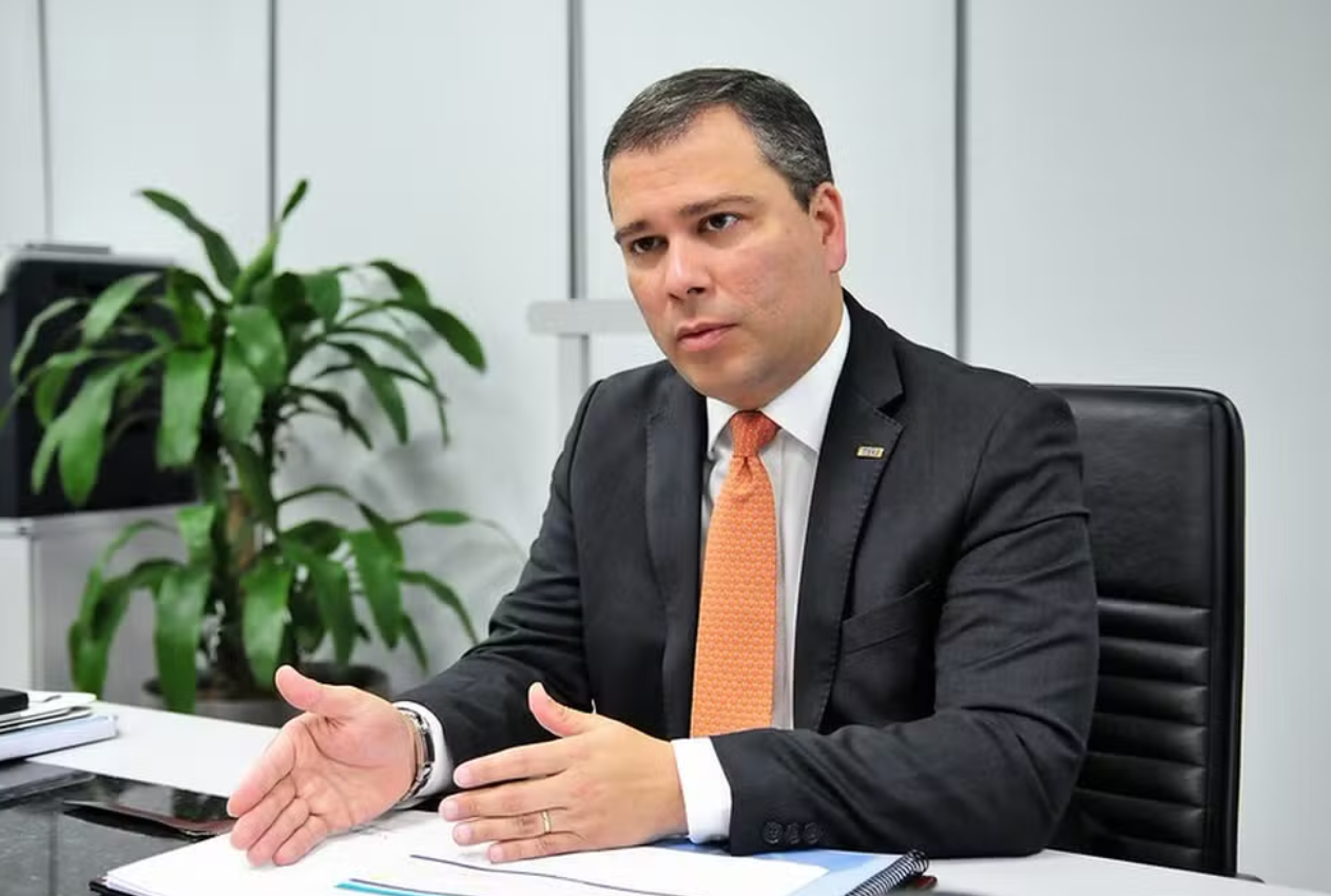 PF prende ex-presidente do brb em nova fase da operação compliance zero